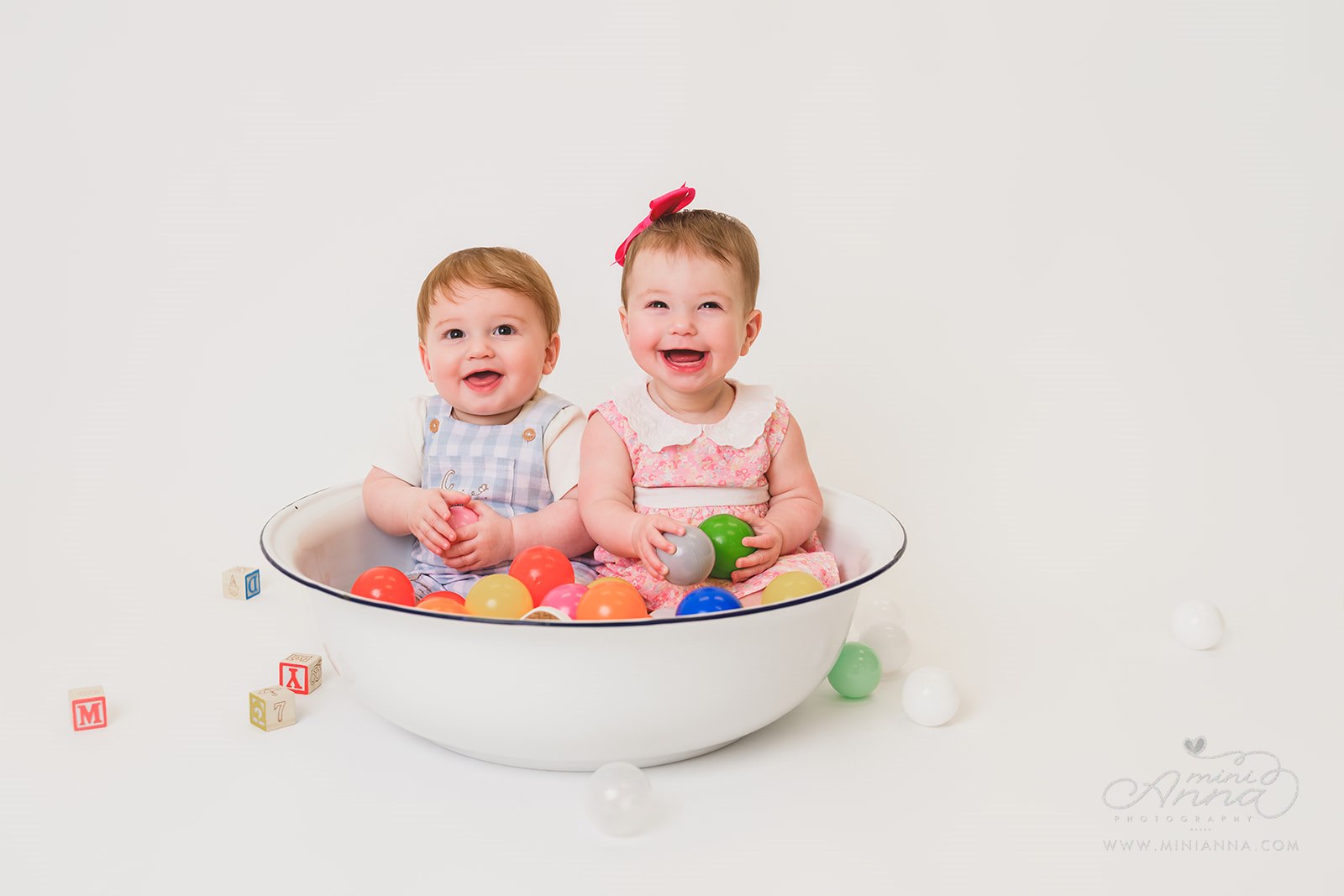 How to Prepare Your Kids for a Family Photo Session (By Age!) | Mini Anna Photography